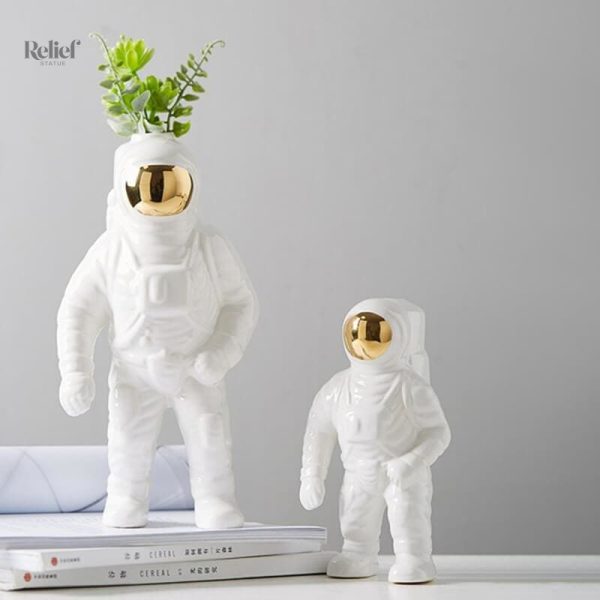 Statue d'astronaute, élément décoratif unique