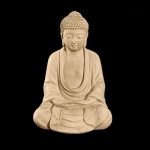 Buddha en pierre, sculpture contemporaine pour espace zen