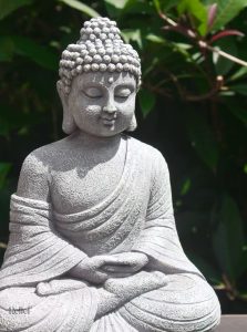 Figurine Bouddha grise pour décoration de jardin