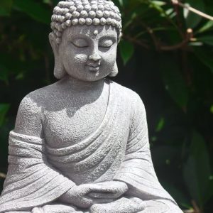 Figurine Bouddha grise pour décoration de jardin