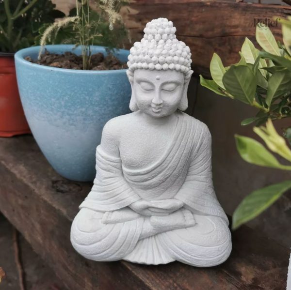 Élégante statue Bouddha pour votre jardin ou terrasse