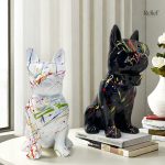 Bouledogue décoratif en résine, lunettes stylées, design moderne