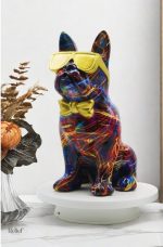 Bouledogue stylisé portant des lunettes lazer, design unique