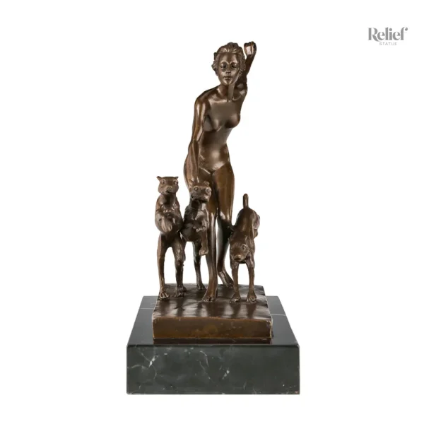 Diane Chasseresse en bronze, œuvre artistique classique