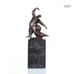 Sculpture en Bronze véritable, charmante représentation féminine