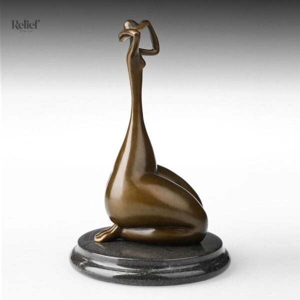 Statue en Bronze Femme Assise, design élégant