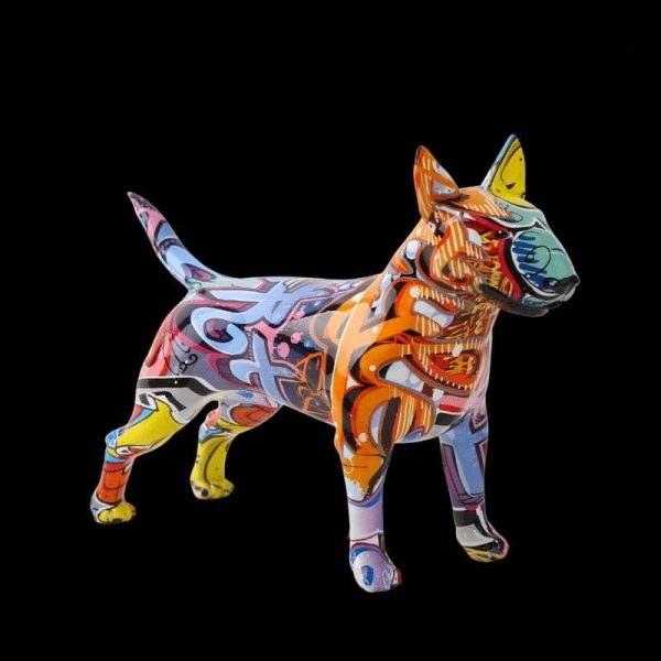 Chien en statue avec design multicolore