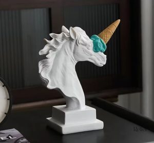 Élégant buste de cheval licorne, décoration artistique en glace