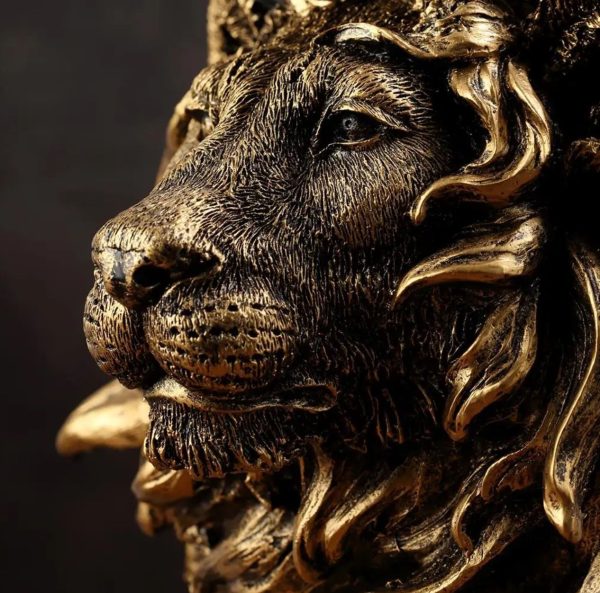 Statue lion majestueux, idéal pour un intérieur élégant