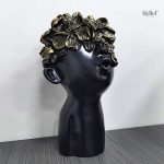 Buste de tête avec papillon noir et doré, 28 cm