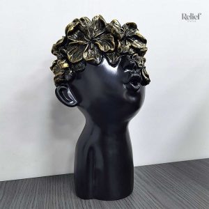 Buste de tête avec papillon noir et doré, 28 cm