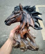 Statue décorative tête de cheval en résine 27 cm