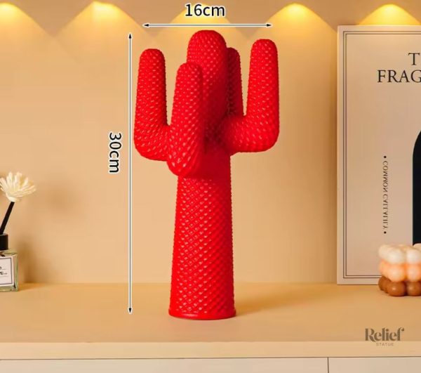 statue-cactus-design-rouge-en-resine-30-cm-1 Statue de cactus rouge en résine, 30 cm de hauteur