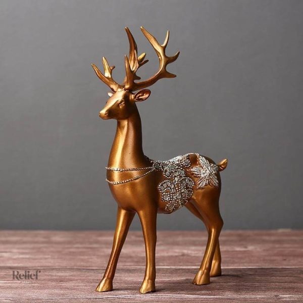 Cerfs stylisés en résine, décor unique pour maison moderne