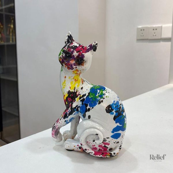 Figurine résine décorative de chat assis, design coloré