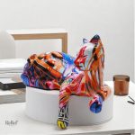 Figurine de chat en résine colorée, style graffiti