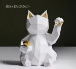 Figurine origami représentant un chat en couleur blanche élégante