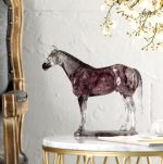 Cheval en résine transparente, décoration élégante pour intérieur