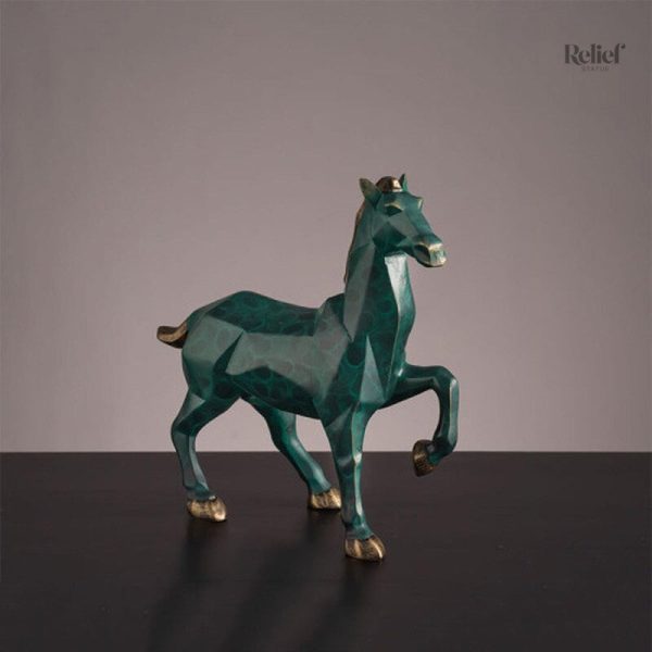 Design abstrait d'un cheval en sculpture contemporaine
