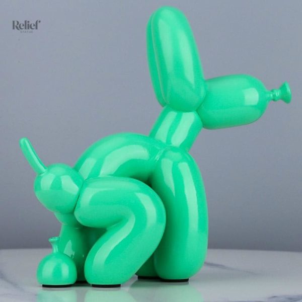 Chien décoratif en résine avec un design unique