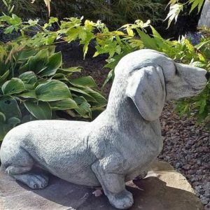 Figurine chien teckel en résine, style jardin 12 cm