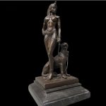 Art de la statue représentant la reine Cléopâtre, héritage culturel égyptien
