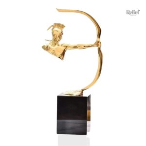 Statue d'un homme archer en or deluxe