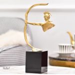Statue décorative homme archer en design luxe