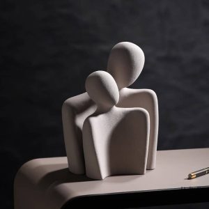 Statue couple abstrait en céramique 25 cm, design moderne