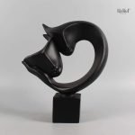 Statue abstraite couple en résine noire, 27 cm de hauteur