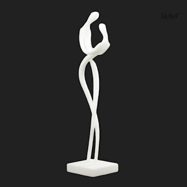 Sculpture artistique d'un couple en étreinte
