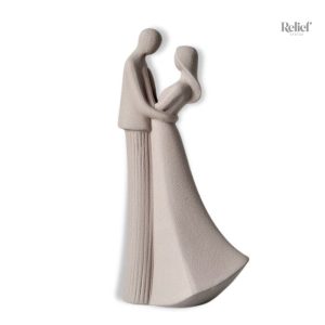 Statue couple effet pierre élégante et artistique