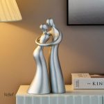 Décoration intérieure : Statue Vintage d'un couple romantique