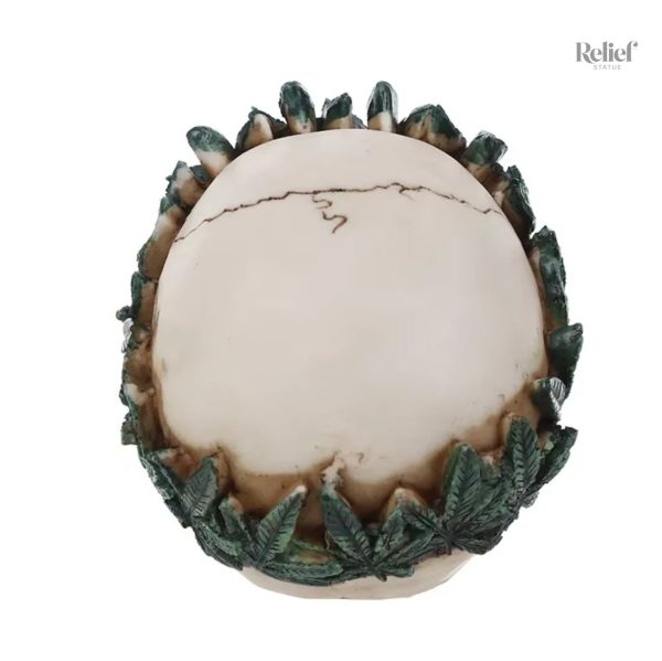 Pièce unique en forme de crâne avec couronne, 12 cm