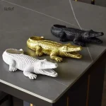 Statue crocodile en résine, 24 cm de hauteur
