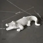 Art animalier résine, crocodile de 24 cm