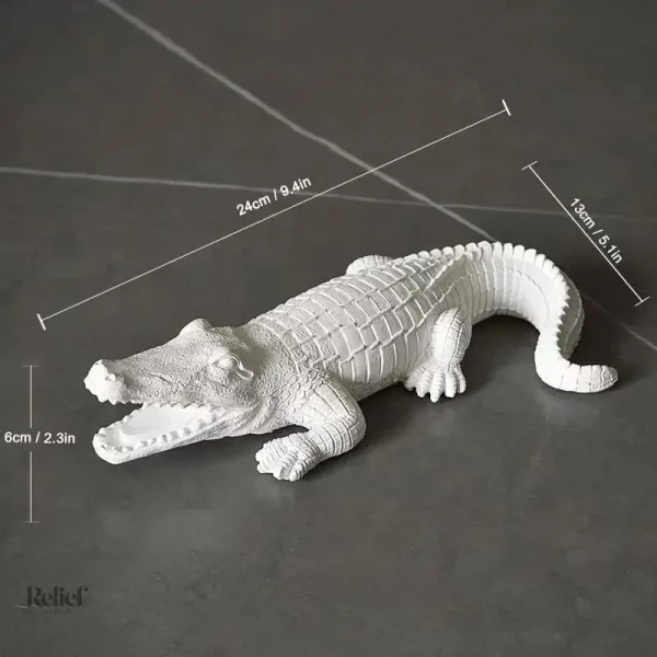 Art animalier résine, crocodile de 24 cm