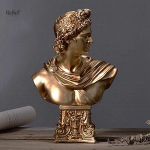 Représentation emblématique de David, statue grecque exceptionnelle