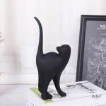 Statue design de chat pour embellir votre espace