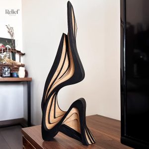 Sculpture en bois élégante, design abstrait, 40 cm