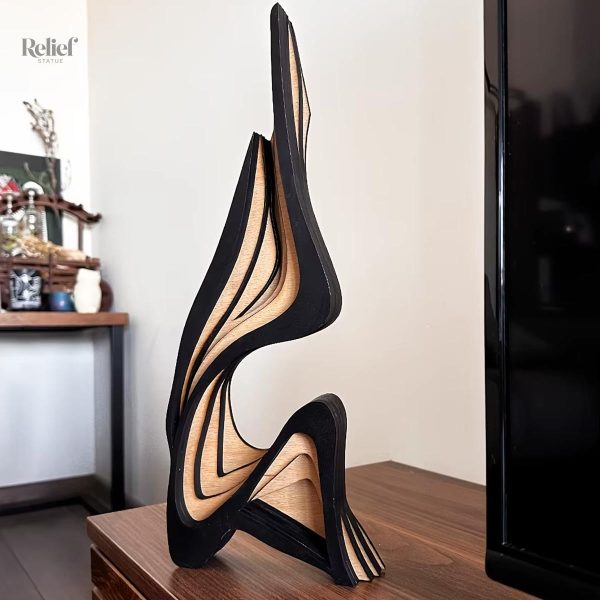 Sculpture en bois élégante, design abstrait, 40 cm