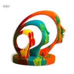 Sculpture contemporaine design en couleur pour décoration moderne