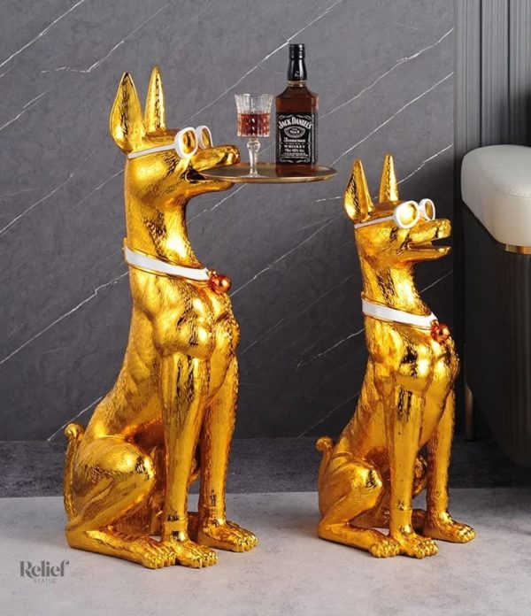 Statue Dobermann dorée, table d'appoint 75 cm