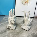Statue artistique qui évoque la créativité