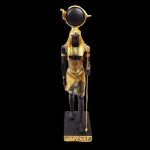 Objet d'art égyptien, statue de Râ en détail