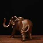 Sculpture artisanale éléphant, bois 15 cm