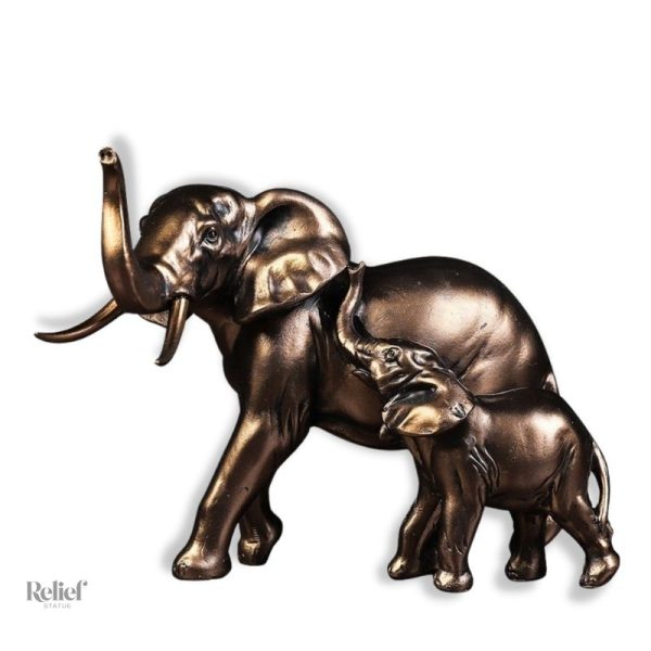 Statue dorée d'éléphant décorative
