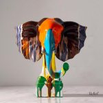 Statue d'éléphant artistique et colorée