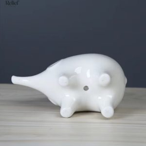Éléphant décoratif en porcelaine avec pot