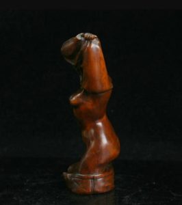 Statue féminine en bois, 9 cm, style moderne et épuré